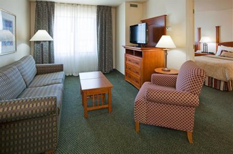 фото отеля Staybridge Suites Madison East
