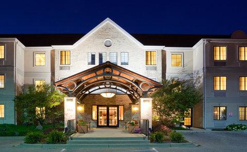 фото отеля Staybridge Suites Madison East