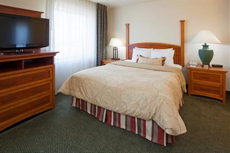 фото отеля Staybridge Suites Madison East