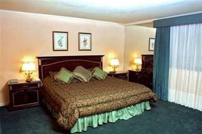 фото отеля Santa Rosa Suites