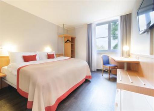 фото отеля Tryp Hotel Duesseldorf - Krefeld