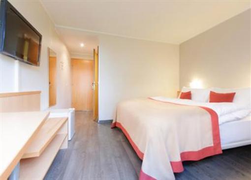 фото отеля Tryp Hotel Duesseldorf - Krefeld