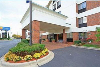 фото отеля Dearborn West Village Hotel