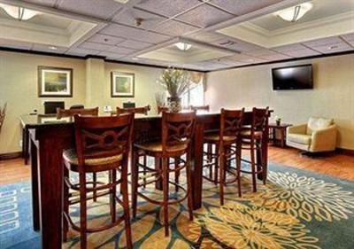 фото отеля Dearborn West Village Hotel