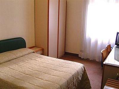 фото отеля Hotel Cristallo Milan