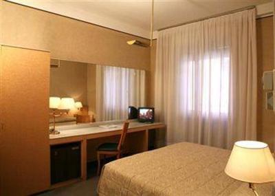 фото отеля Hotel Cristallo Milan
