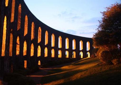 фото отеля Oban Backpackers Plus