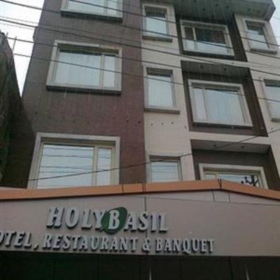 фото отеля Holy Basil