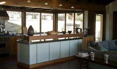 фото отеля Shakespeare Cliff Lodge & Retreat