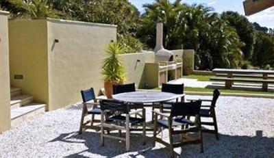 фото отеля Shakespeare Cliff Lodge & Retreat