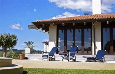 фото отеля Shakespeare Cliff Lodge & Retreat