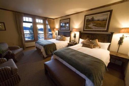 фото отеля Lodge at Whitefish Lake