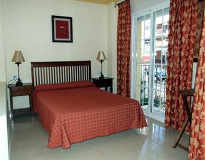фото отеля Apartamentos Plaza Cavana 5