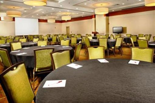 фото отеля Drury Inn Suites Valdosta