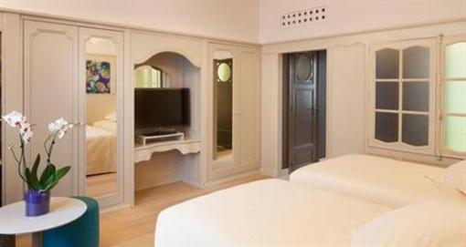 фото отеля Hotel L'Univers Tours
