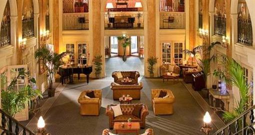 фото отеля Hotel L'Univers Tours