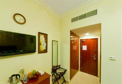 фото отеля SkyLight Hotel Dubai