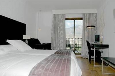 фото отеля Hotel La Vinuela