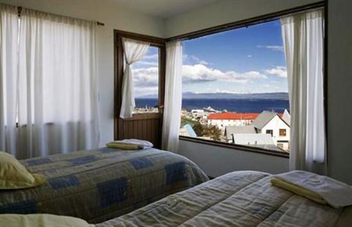 фото отеля Los Cormoranes Youth Hostel