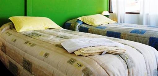 фото отеля Los Cormoranes Youth Hostel