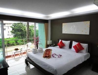 фото отеля Baev and Son Patong Beach Hotel