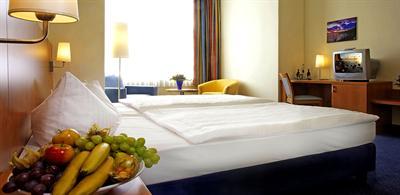 фото отеля Hotel Xenia Sellin