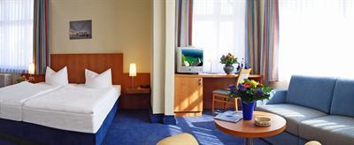 фото отеля Hotel Xenia Sellin