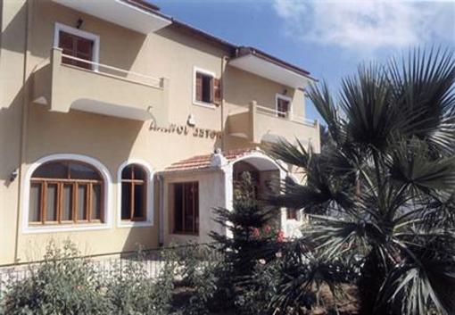 фото отеля Jovana Hotel