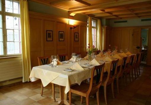 фото отеля Gasthof zum Hirschen
