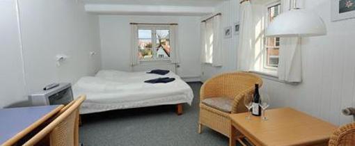 фото отеля Hotel Gudhjem