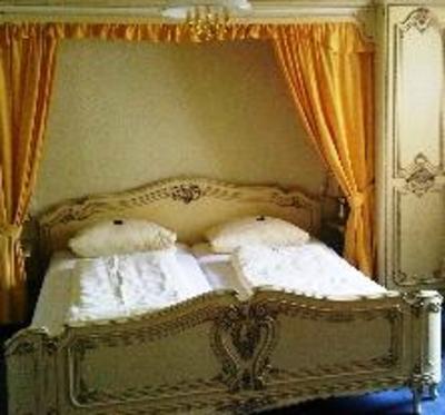фото отеля Hotel zur Krone Hachenburg