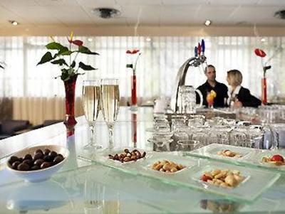 фото отеля Hotel Novotel Annecy Centre Atria