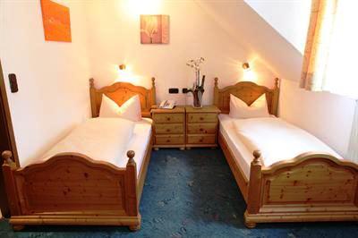 фото отеля Zur Isar Hotel Plattling