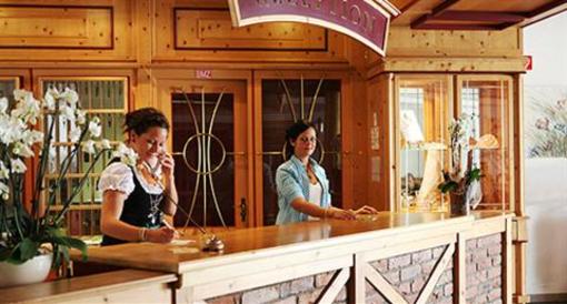 фото отеля Zur Isar Hotel Plattling