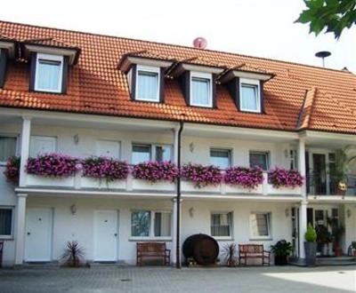 фото отеля Gasthof Lowen Breisach