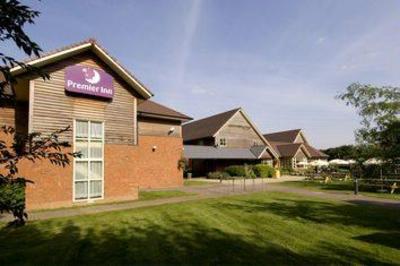 фото отеля Premier Inn Central Tewkesbury