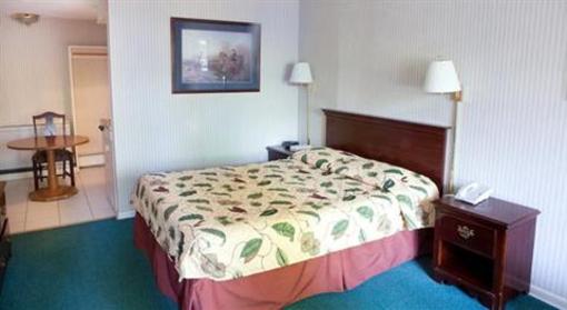 фото отеля Carriage House Studio Apartments