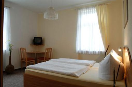 фото отеля Pension Am Klunderberg Binz