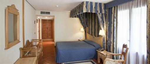 фото отеля Parador de Santo Domingo de la Calzada