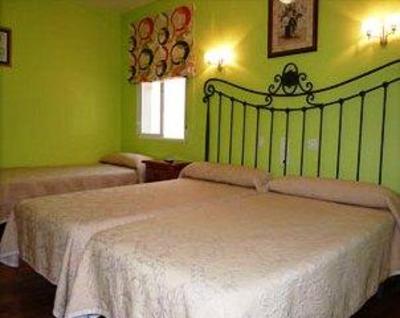 фото отеля Hostal Los Escudos