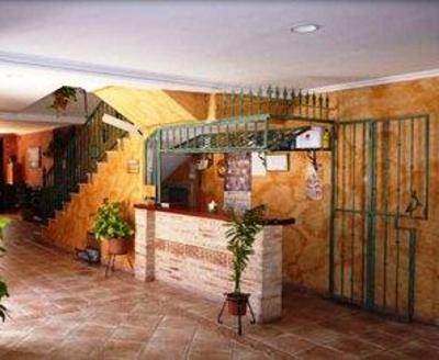 фото отеля Hostal Los Escudos