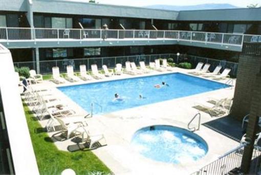 фото отеля Pandosy Inn