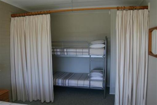 фото отеля Bumblebrook Farm Motel