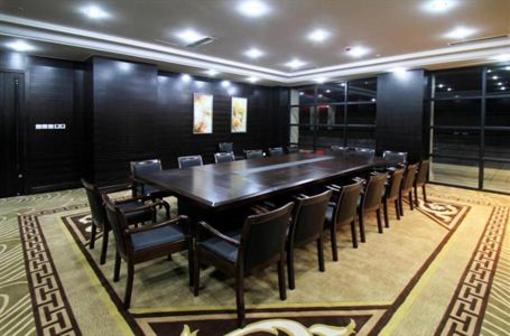 фото отеля Puyuan Guomao Hotel
