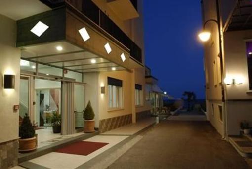 фото отеля Hotel Columbia & Ninfea