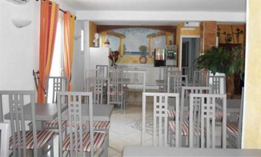 фото отеля Hotel La Fontaine De Sarac