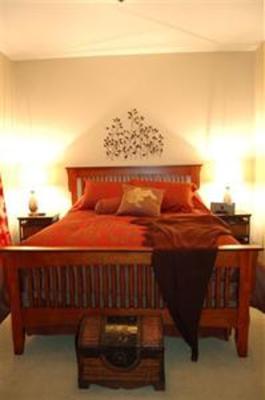 фото отеля Eagle Tree Lodge B&B