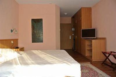 фото отеля Hotel Des Vignes
