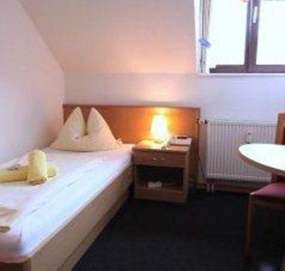 фото отеля Hotel Garni Zur Post Durach