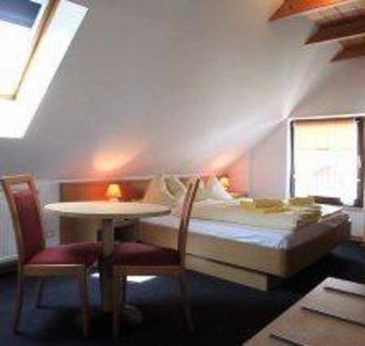 фото отеля Hotel Garni Zur Post Durach